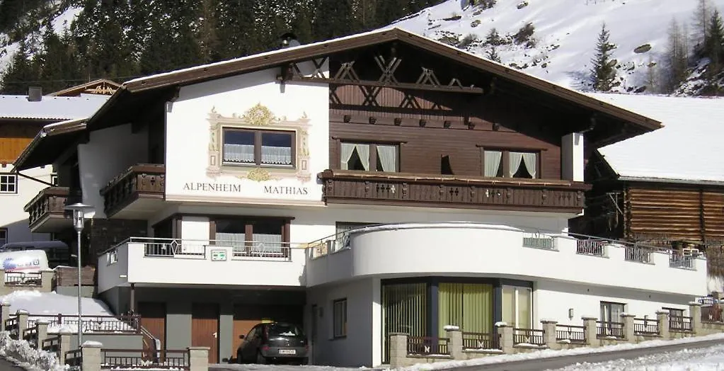 Alpenheim Mathias Apartment Solden 0*,